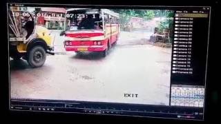 KSRTC Bus Loses Control After Colliding with Lorry in Chengannur  Exclusive CCTV Footage [upl. by Aleka581]