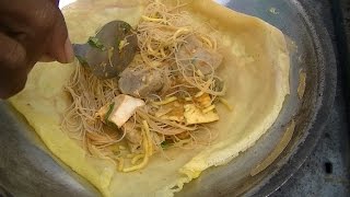 Jakarta Street Food 570 Meatball Tofu Noodles Wrap in Egg MiBaTaLor BR TV 4087 [upl. by Karole]