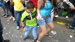 Niño Caleño bailando Choke [upl. by Latrice748]