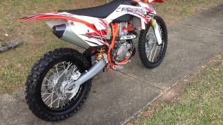 Crossfire CFR250 250cc mx bike overview walk around [upl. by Enaid]