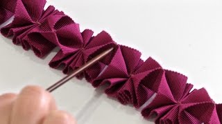 How to Make Pleated Trim from Petersham [upl. by Yelsnya]