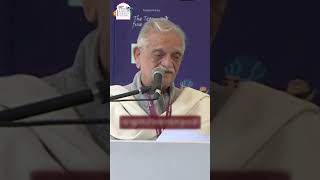 वक़्त हमेशा एक सा चलता है  Gulzar Sahab poetry gulzarsaab gulzarshayari gulzarpoetry shorts [upl. by Annotahs]