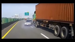 Dashcam Crashes Compilation 2018 [upl. by Sydney]