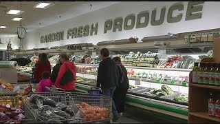 Grocery stores packed before potential snowstorm [upl. by Otrebire]