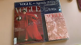 Vogue Dicembre con agenda 2024 in omaggio [upl. by Enialedam]