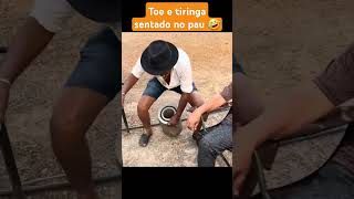 Toe e tiringa sentado no pau 🤣🤣 tiringa tiringaecharlles humor comedia chacara [upl. by Ahseile]