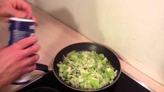 Faire une fondue de poireaux  Recette fondue [upl. by Proudman211]