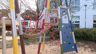 Spielplatz Steinlachstraße bekommt neue Attraktion [upl. by Anide]