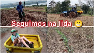 Plantando feijão e fazendo a primeira aplicação de uréia no milho 🌽 [upl. by Ahsatniuq]