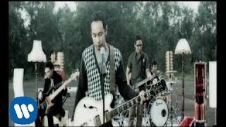 Jikustik  quotMelupakanmuquot Official Video [upl. by Swen]