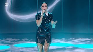 Francesca Michielin con quotSolite chiacchierequot  Colpo di luna 26012024 [upl. by Ayidan]