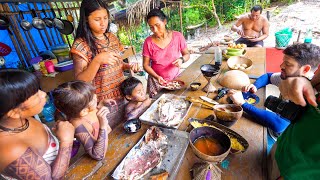 Village Food in AMAZON RAINFOREST  Lemongrass Ants  EXOTIC Energy Drinks  Manaus Brazil [upl. by Nosna788]