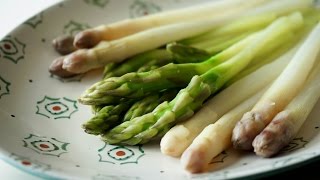 Comment éplucher et cuire les asperges à langlaise [upl. by Ecirpac692]