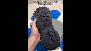 BALENCIAGA TRACK RUNNERS 11 REP REVIEW reps balenciaga dhgatereview sneakers shoes foryou [upl. by Zeculon747]