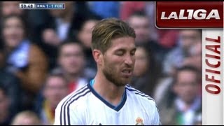 Mano de Sergio Ramos que le cuesta la tarjeta amarilla [upl. by Ailbert]