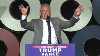 Robert F Kennedy Jr tells people not to vote for him and vote for Donald Trump while in Michigan [upl. by Eelac]