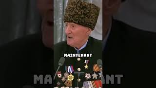 Cette vieille homme a grondé Vladimir Poutine comme un enfant et Poutine avait lair dêtre au bord [upl. by Oicnerolf]