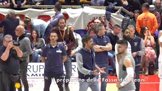 Il prepartita della Fossa dei Leoni [upl. by Novikoff521]