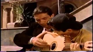 Antonio Banderas Profesor de Guitarra [upl. by Eniawed252]