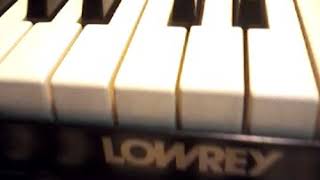 Give Thanks played on Lowrey D500 Coronation [upl. by Wj]