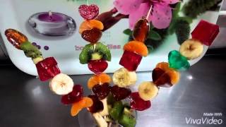 Brochetas de gominolas y fruta  Recetas fáciles Monsieur Cuisine [upl. by Anoif919]