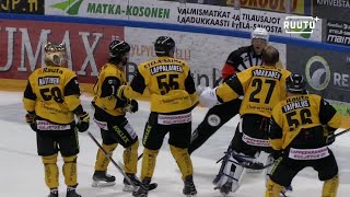 SaiPa raivostui Jukurien erikoisesta voittomaalista maalivahti oli ilman maskia kun kiekko ylitti [upl. by Petigny]