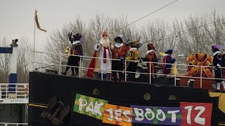 Sinterklaaslied Hij komt Hij komt [upl. by Ishii]