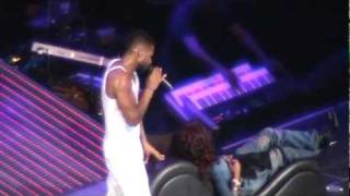 Usher Gets Up Close amp Personal With a Fan on his OMG Tour in Toronto ON  112910 [upl. by Nomal]