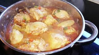 How to cook the best boiled chickenHow to boil a chickenSouth African boiled chicken recipes [upl. by Greene]