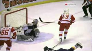 Pavel Datsyuk Amazing Steal and Goal 3510 vs Nashville [upl. by Kralc33]