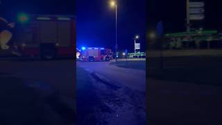 Ingestuurd Brandweer Dinteloord tankautospuit 201631 naar een autobrand op de A4 firetruck [upl. by Chaiken]