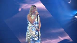 Emma Marrone Live  Palalottomatica 230916  Io di te non ho paura [upl. by Yerhpmuh554]