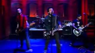 Sum 41  Still Waiting Live on LettermanjadeDnV [upl. by Donnell674]