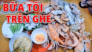 Bữa Cơm Tối Đơn Giản Chỉ Toàn Hải Sản Luộc  Anh Ngư Phủ 741 [upl. by Ladiv750]