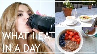 12 What I Eat In A Day  Niomi Smart [upl. by Eniron]