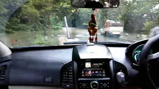 Mahindra XUV500 wading through 3 to 4 Feet of Flood Waters [upl. by Natsrik]