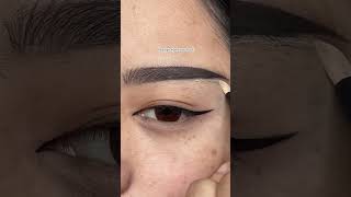 eyebrows eyebrowhack makeuphack concealer makeupshorts [upl. by Lorelie588]