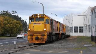 Train movements around Napier New Zealand 17 May 2017 [upl. by Asyar]