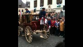 Historische Festtage Gundelfingen 03062012 PrunklandauerKutsche [upl. by Nimsay]