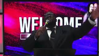 PASTOR MICHAEL LAMPKIN SINGING [upl. by Stanislas]