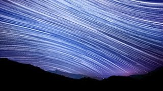 Nuit des Etoiles Filantes 2015 à Sartene en Corse en Timelapse avec trainées détoiles Circumpolaire [upl. by Acirat]