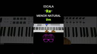 Escala Re Menor Natural piano acordes tutorial teclado armonia [upl. by Anavahs]