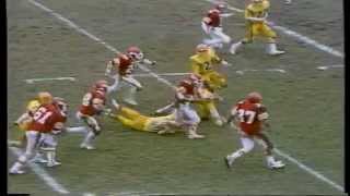 1983 Vanier Cup Highlights University of Calgary Dinos vs Queens University Golden Gaels [upl. by Corvese904]