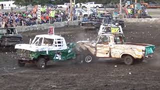 TEAM TRUCKS Waseca County Fair [upl. by Dolores43]