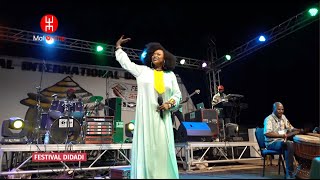 OUMOU SANGARE AU FESTIVAL DIDADI [upl. by Winnah]