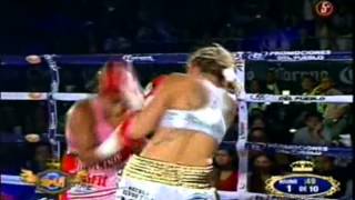 Mariana quotLa Barbiequot Juarez Vs Arely quotAmetralladoraquot Muciño Round1 [upl. by Ahcorb]