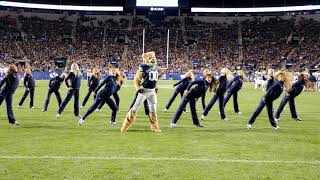 Cosmo the Cougar amp the Cougarettes Dance  BYU Vs Boise St 2017 [upl. by Christoph]