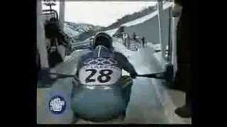 La loutre Epic Fail en luge [upl. by Itraa]