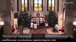 In Nativitate Domini Ad tertiam Missam 15 Communio  Traditional Latin Mass [upl. by Ettenuj]