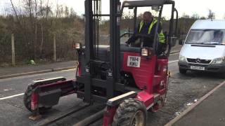 moffett forklift operating [upl. by Michel]